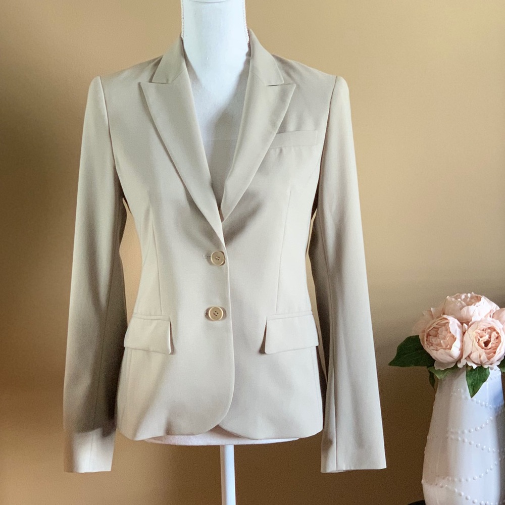 Theory 2 Button Blazer